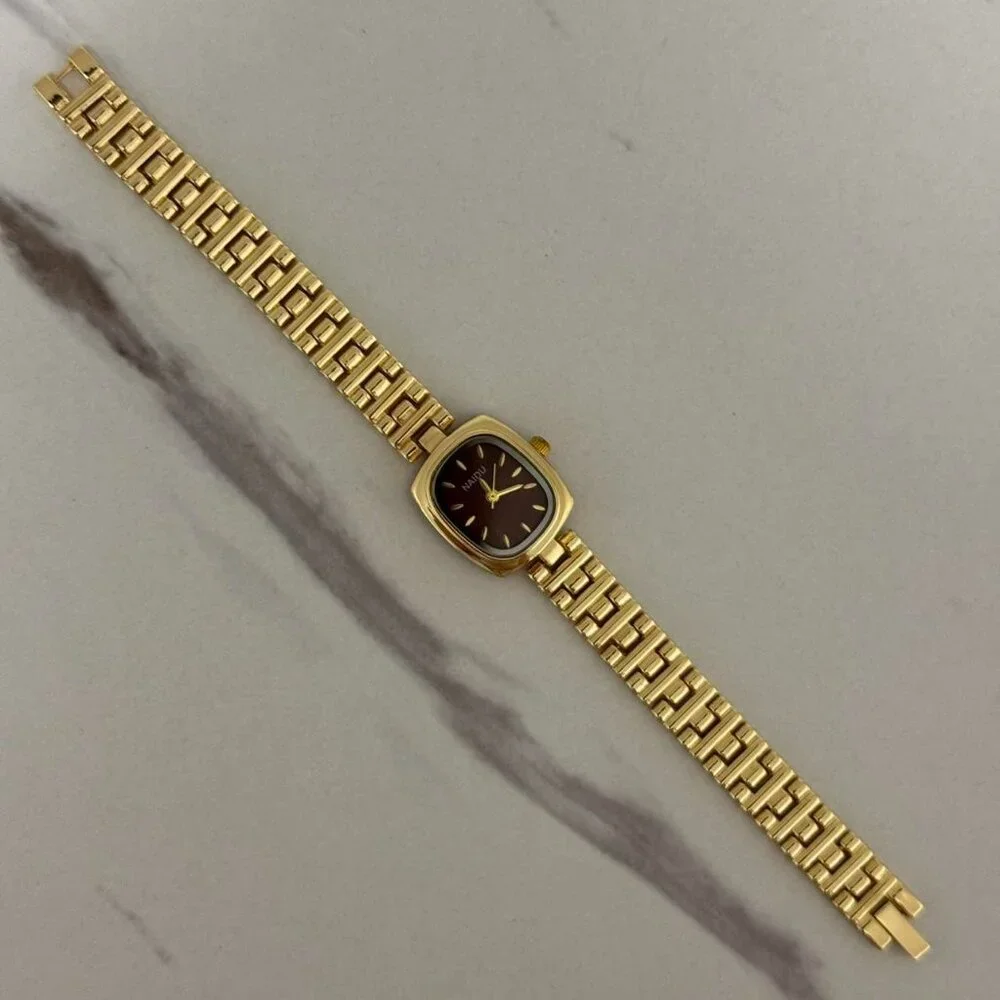 SKU:0218‎ Gold burgundy mini watch gold bracelet Stainless steel + in a gift box